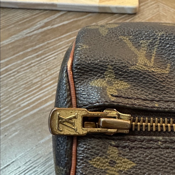 EUC Louis Vuitton Monogram Papillon handbag - Picture 4 of 9